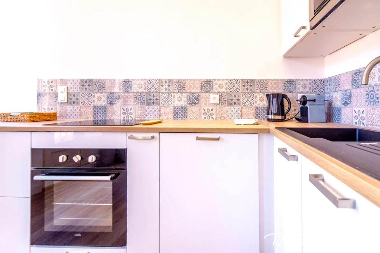 Exceptional 1 Bedroom With Ac - Dodo Et Tartine Toulon Bagian luar foto